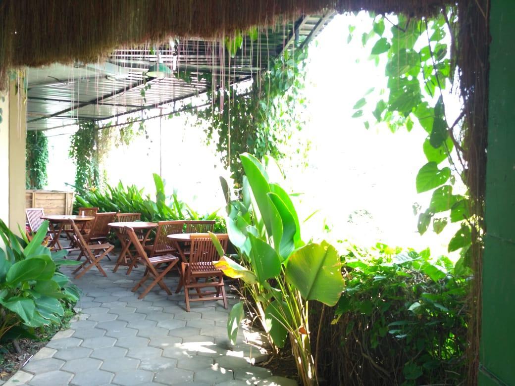 Omah Pelem Syariah Hostel Semarang Exterior photo