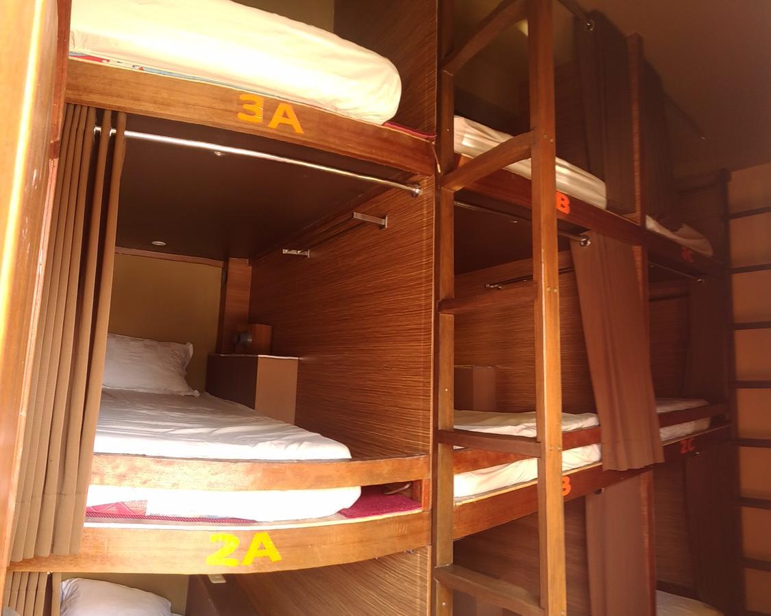 Omah Pelem Syariah Hostel Semarang Exterior photo